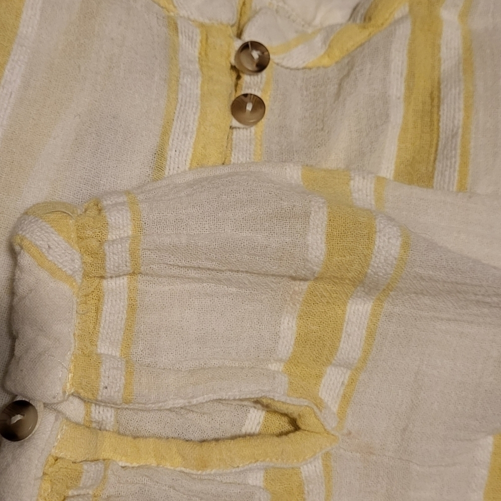 VTG Free People Gauze button top - Picture 6 of 8